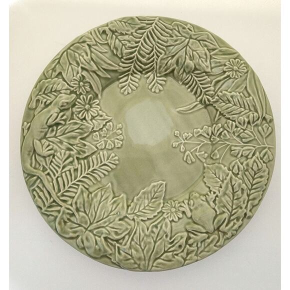 PLATE-SERVING/DECORATIVE-PORTA-Portugal-Green-Embossed-Floral-Frog-Lizard-11" - Picture 1 of 16